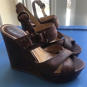 Frye Alexa Criss Cross Wedge Sandal